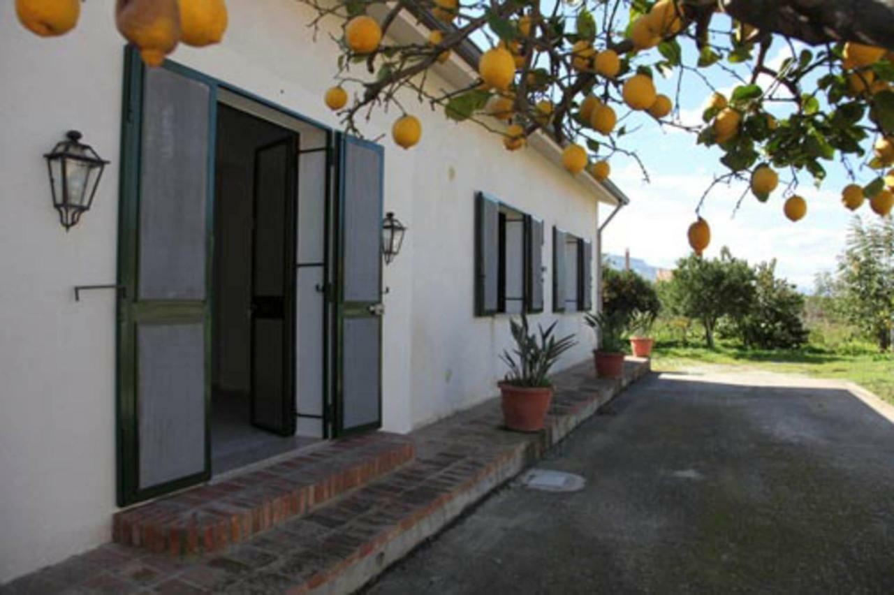 Willa La Casa Tra I Limoni Di Rosmarino Park It083O84B59Cp6Px5J SantʼAgata di Militello Zewnętrze zdjęcie